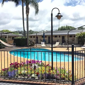 https://james-street-motor-inn.queenslandhotels.net